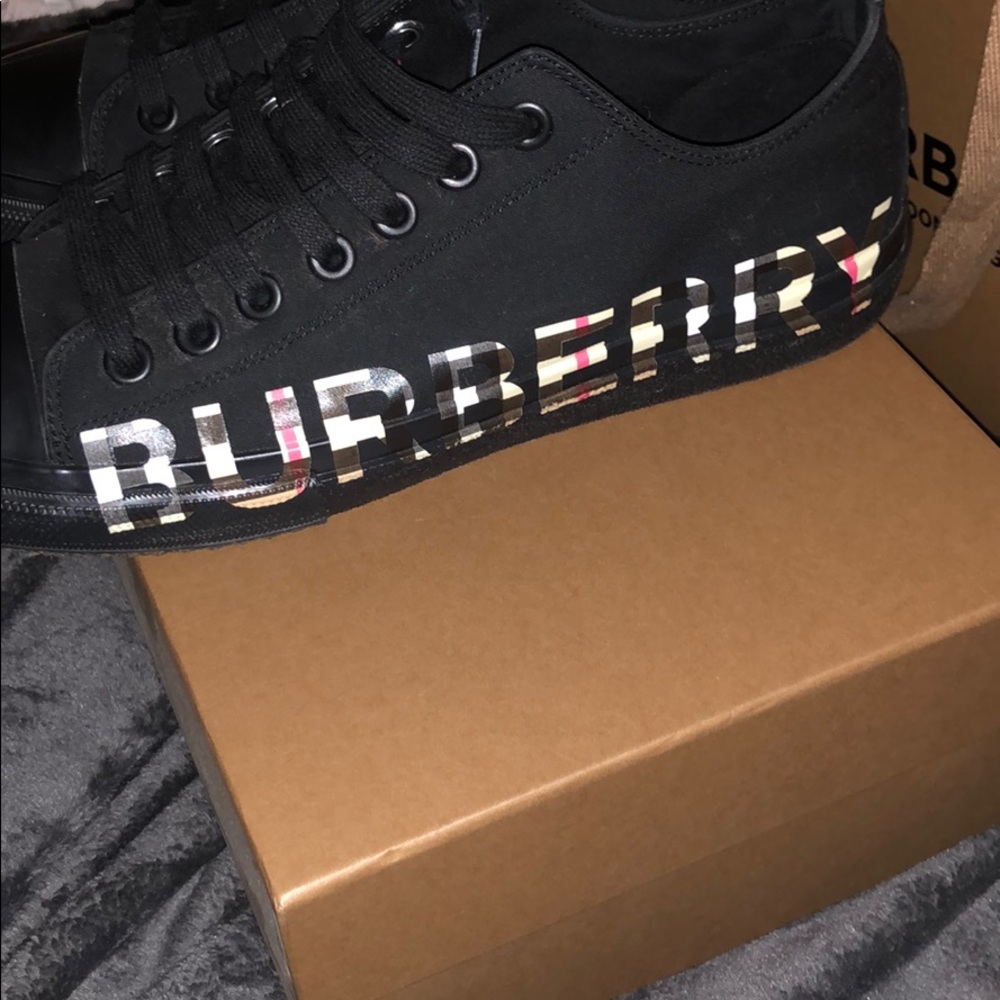 Burberry men shoes - Picture 2 of 7